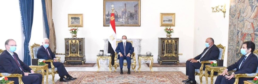 جانب من اجتماع الرئيس السيسي مع جوزيب بوريل في القاهرة. (من المصدر)