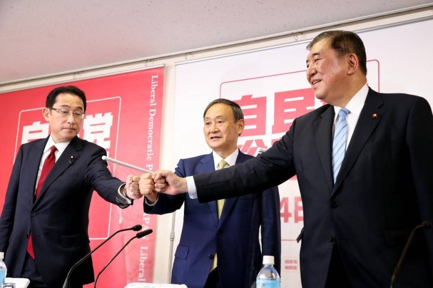 انطلاق الحملة الانتخابية لقيادة الحزب الحاكم في اليابان - أ ف ب