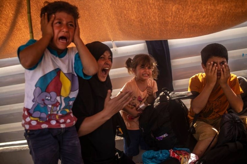 بعد احتراق مخيم اليونان.. مرضى كورونا مفقودون وآخرون بلا مأوى