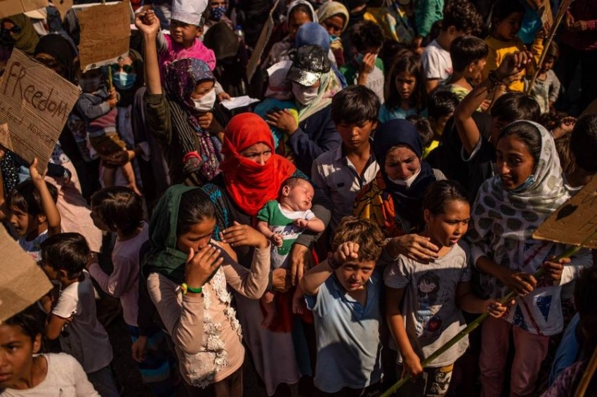بعد حريق مخيم «موريا» في اليونان.. نقل 300 مهاجر إلى مخيم مؤقت