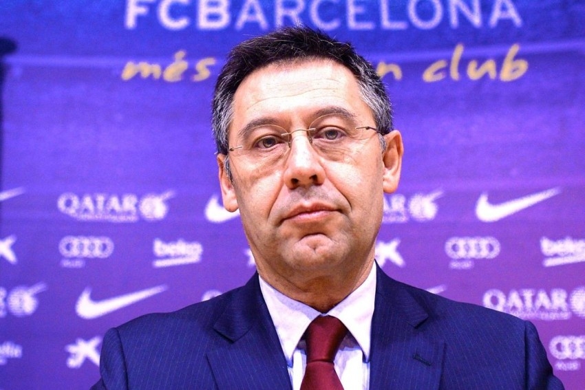 مطالبة لبارتوميو بالاستقالة الفورية من نادي برشلونة