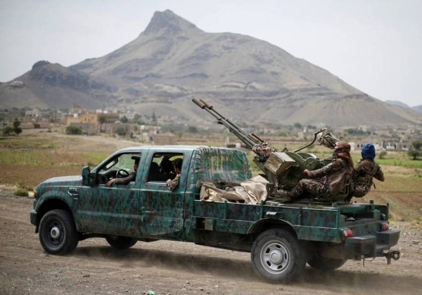 الحكومة اليمنية تدعو إيران للكفّ عن دعم ميليشيات الحوثي بالأسلحة