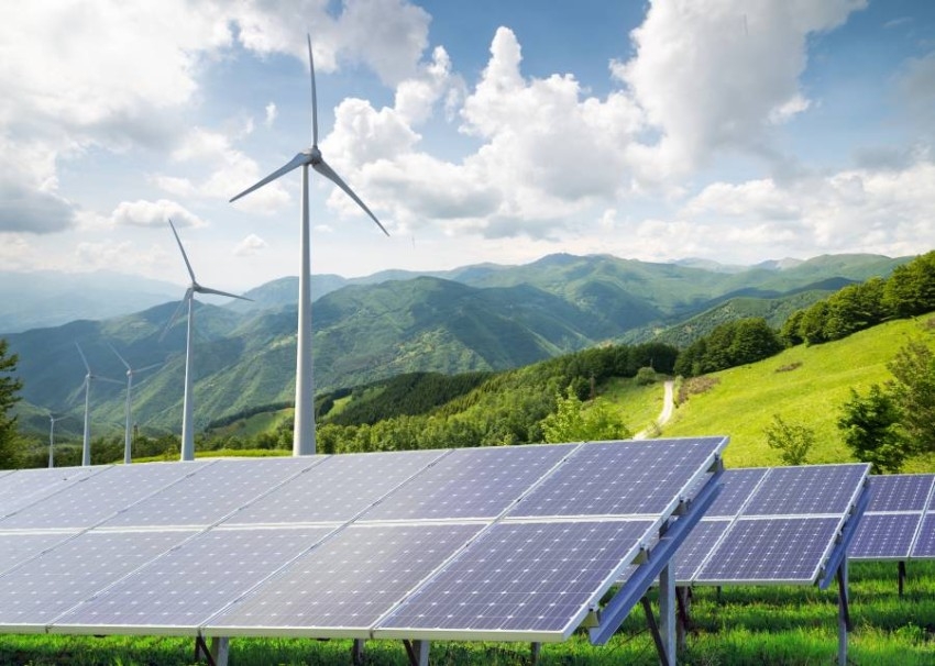 «كورونا» تدفع سوق صناعة توليد الطاقة الشمسية بالإمارات للتراجع