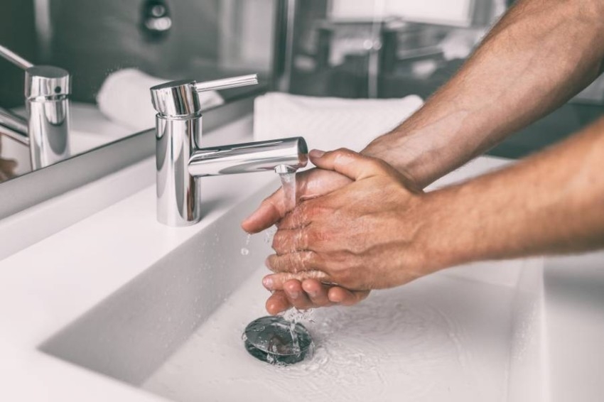 هل غسل اليدين بدون صابون جدير بحمايتك من كورونا؟