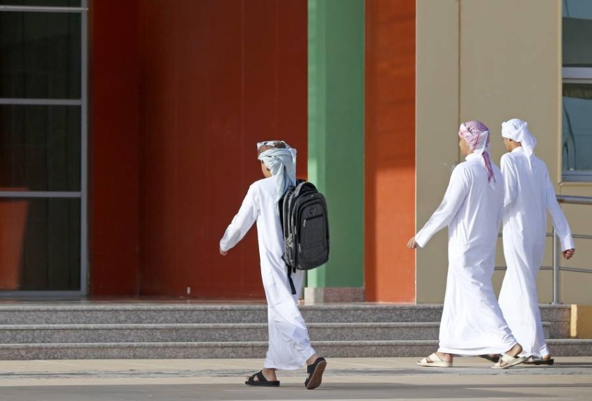 فحوصات كورونا مجانية لطلبة الثاني عشر في أبوظبي لمباشرة التعليم