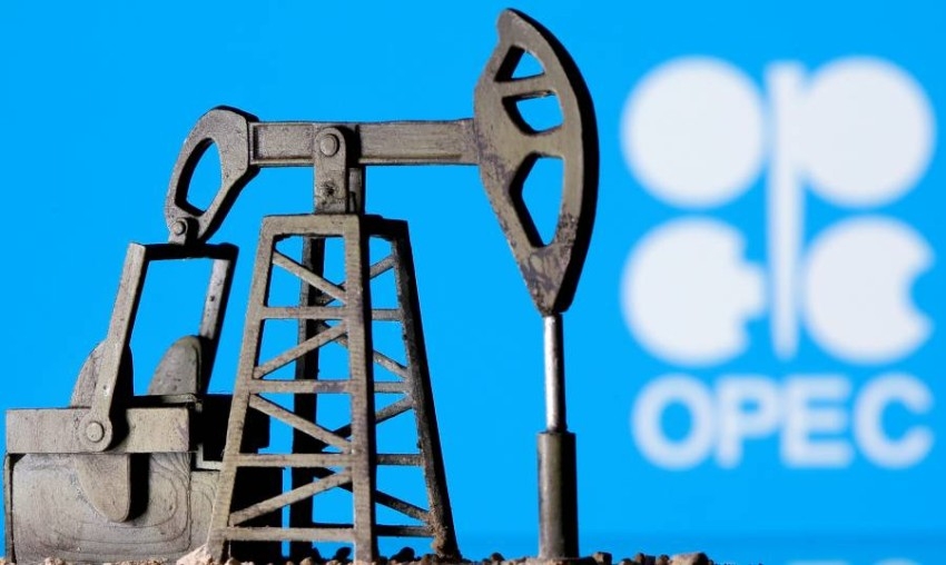 النفط يتجه صوب انخفاض أسبوعي مع تنامي المخاوف إزاء الطلب