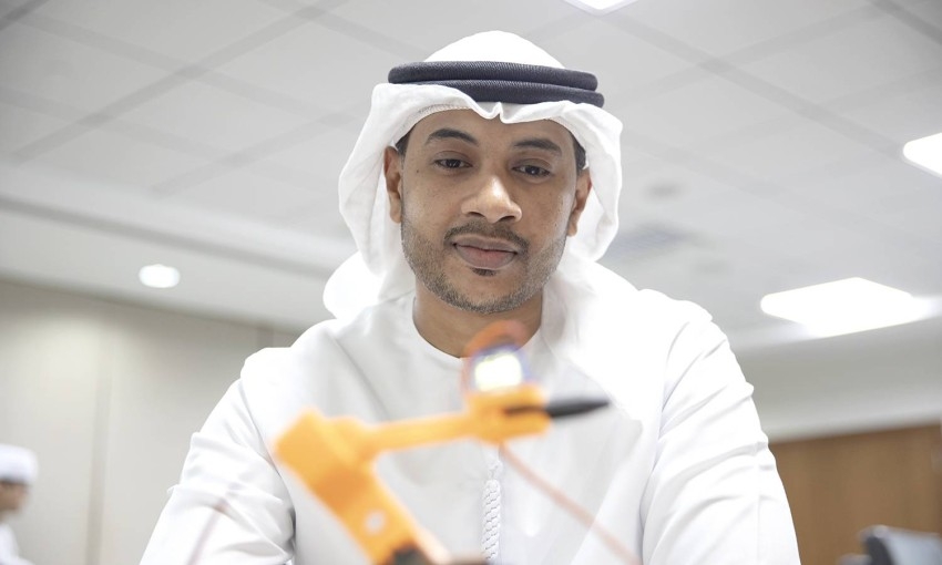 الإماراتي فاهم الماس...يؤسس مشروع ALMAS ROBOTICS للتصاميم الهندسية والبرمجية والإلكترونيات