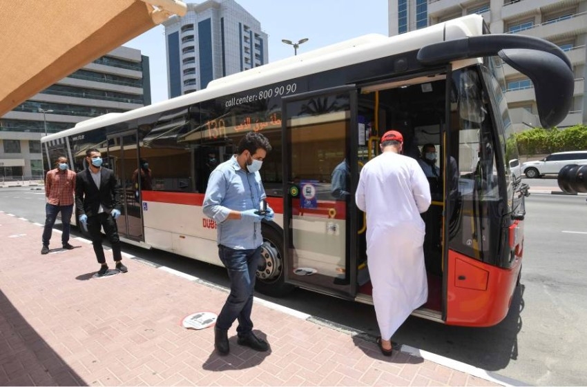 استئناف تشغيل 3 خطوط للحافلات بين دبي والشارقة