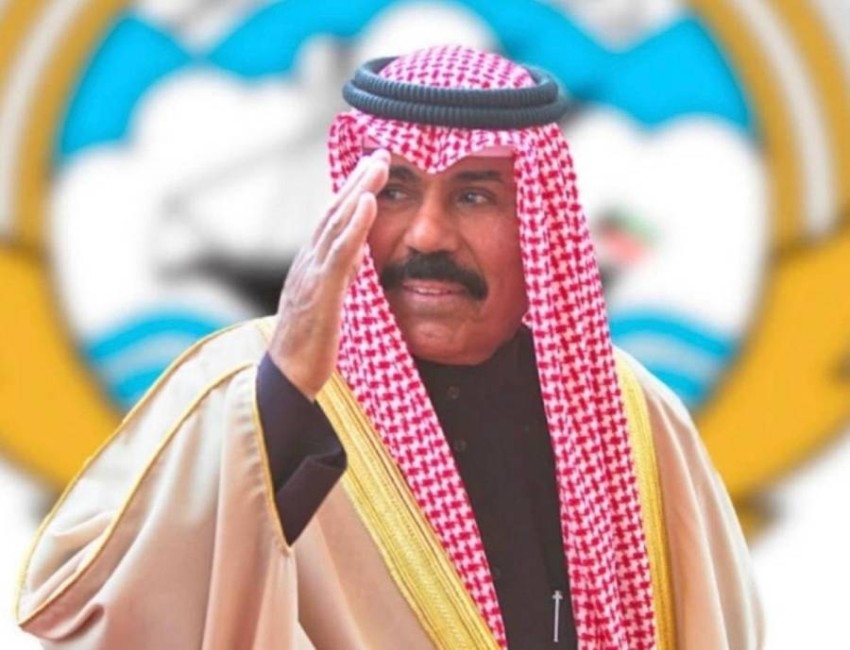حاكم الفجيرة يهنئ أمير الكويت بمناسبة تنصيبه