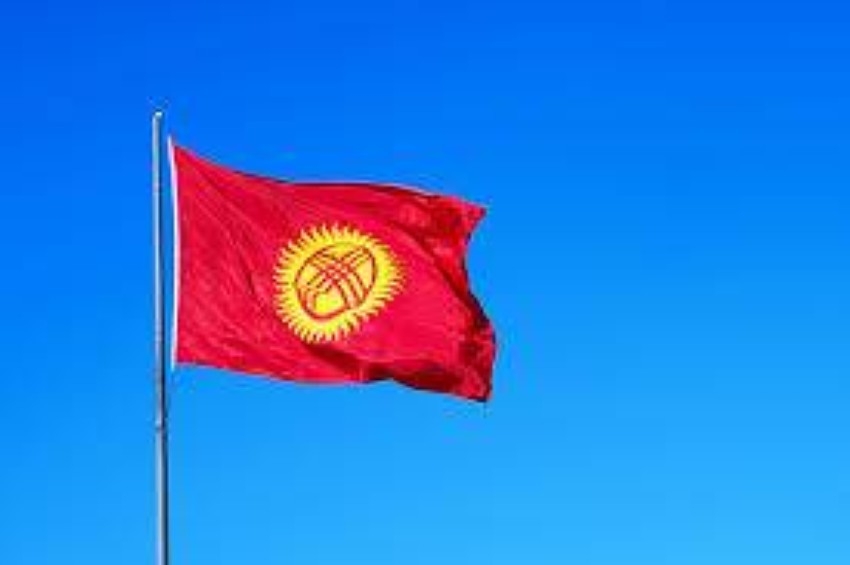 بعد 10 أيام فوضى.. رئيس الوزراء في قرغيزستان يتولى الرئاسة