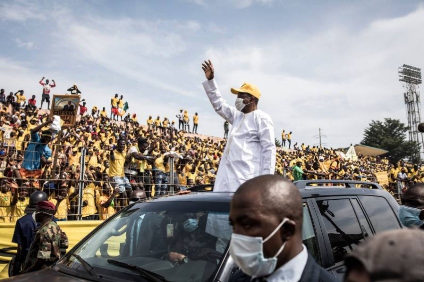 بدء الاقتراع في غينيا والرئيس يسعى لفترة ولاية ثالثة
