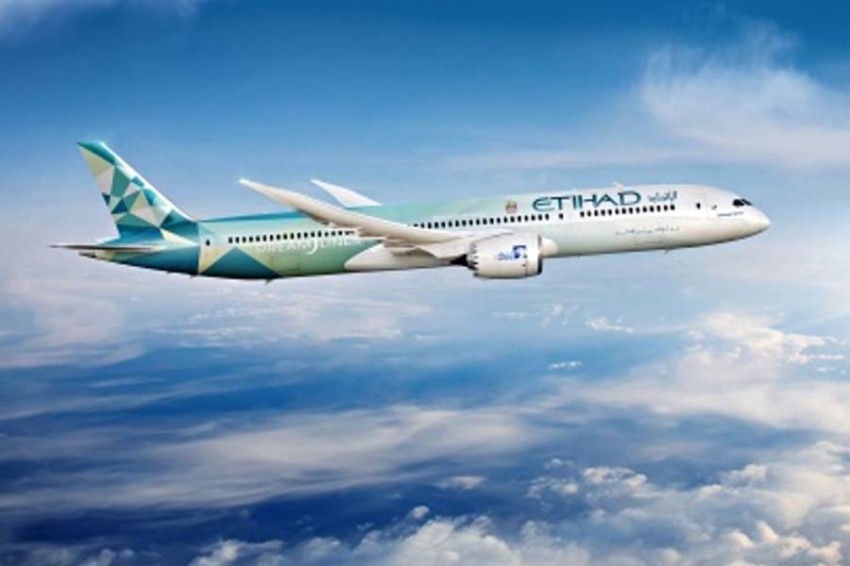 «الاتحاد للطيران» تشغل أول رحلة ركاب تجارية من دولة خليجية إلى إسرائيل