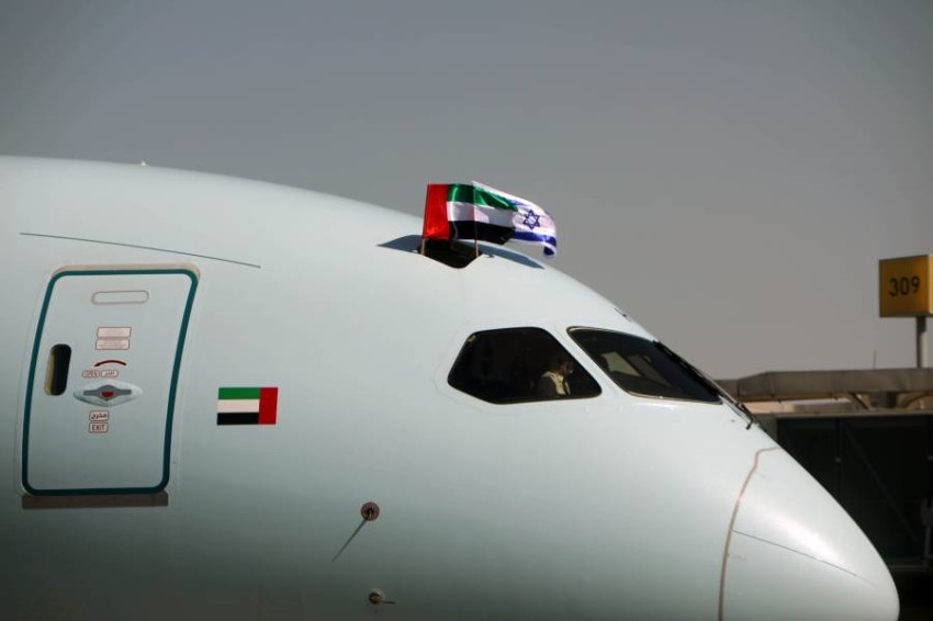 وصول أول رحلة ركاب تجارية من إسرائيل إلى مطار أبوظبي الدولي