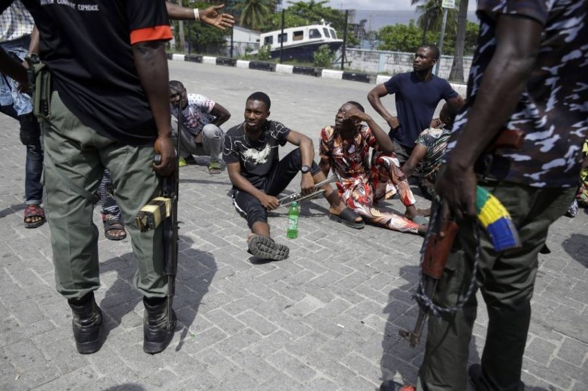 رئيس نيجيريا يقر بمقتل 51 مدنياً في احتجاجات ضد عنف الشرطة