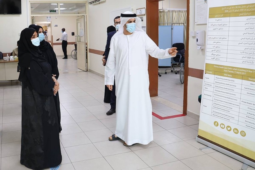 مدير عام «الإمارات للخدمات الصحية» يتفقد كفاءة الخدمات في مستشفى الكويت بالشارقة