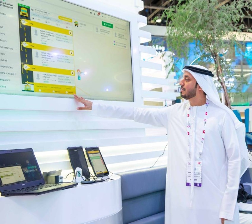 «مواصلات الإمارات» تطور حلولاً تقنية في إدارة العلاقات مع المتعاملين