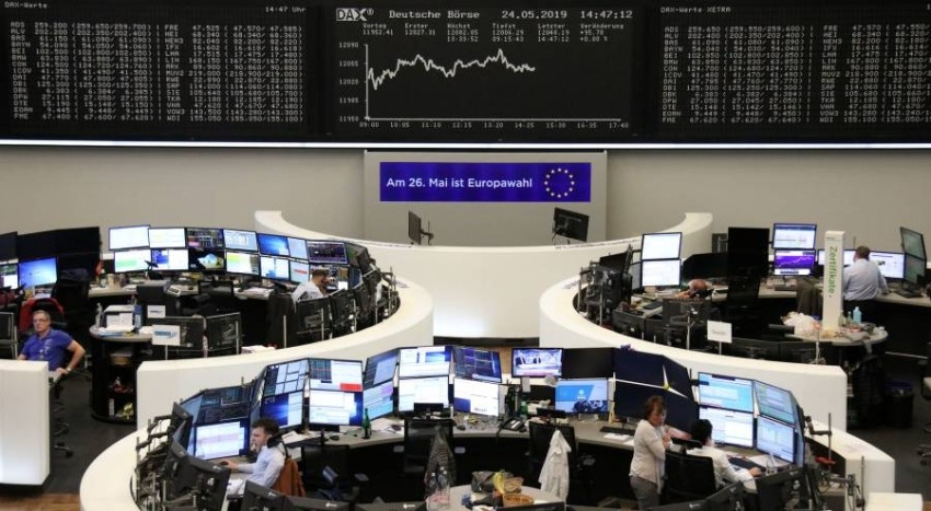 مؤشرات الأسهم الأوروبية تهبط في المستهل