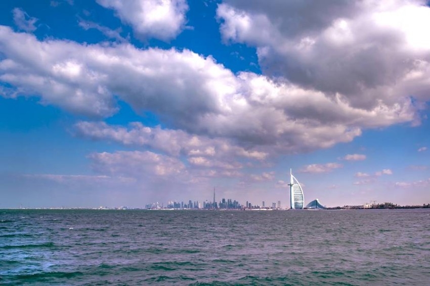 اقتصاديون: دبي قادرة أن تكون طريق حرير جديداً بالمنطقة العربية