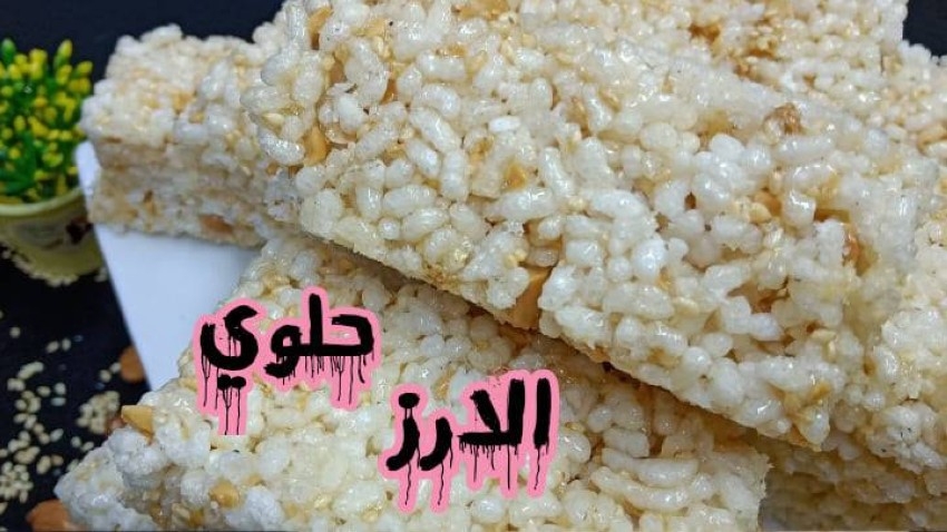 بالفيديو.. مصرية تتحايل على غلاء أسعار حلاوة المولد بصناعتها من الأرز