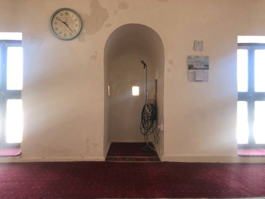 مسجد العقروبي بالشارقة.. صرح أثري يصون ذاكرة المكان لـ116 عاماً