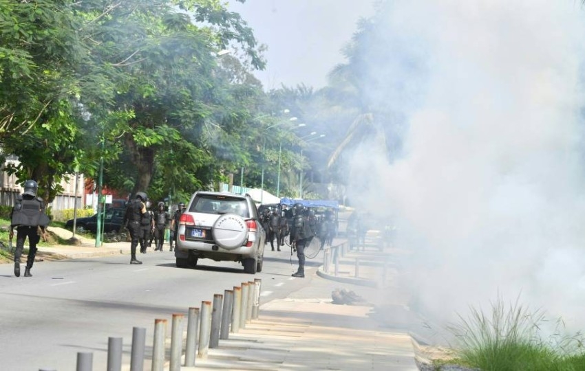 فرار الآلاف من ساحل العاج بسبب أعمال عنف بعد الانتخابات الرئاسية