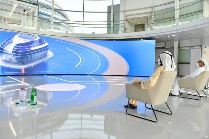 محمد بن راشد يفتتح مركز دبي للأنظمة المرورية الذكية بـ590 مليون درهم