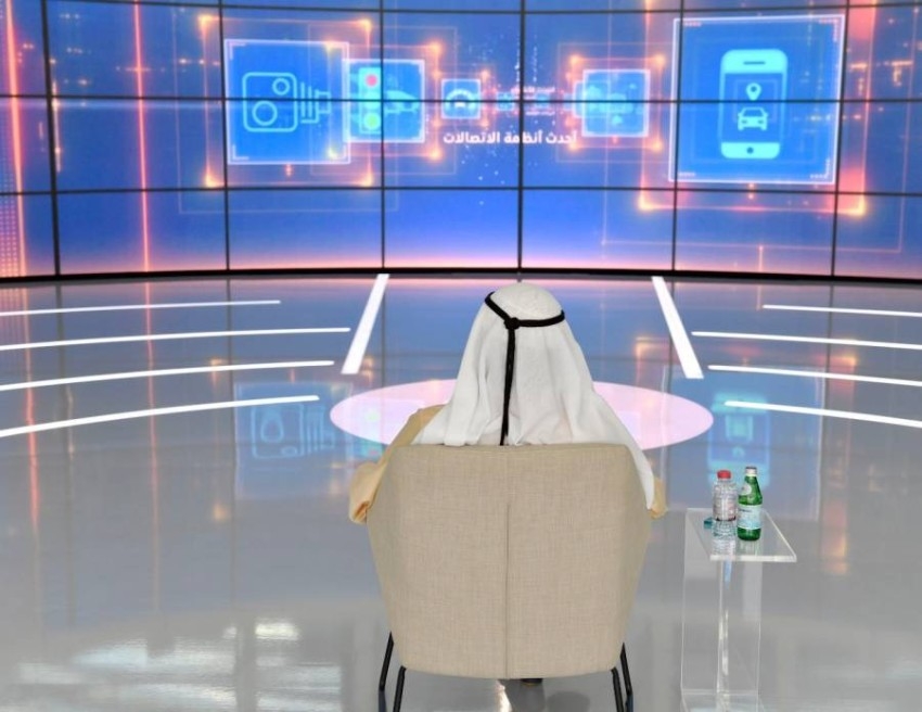 محمد بن راشد يفتتح مركز دبي للأنظمة المرورية الذكية بـ590 مليون درهم