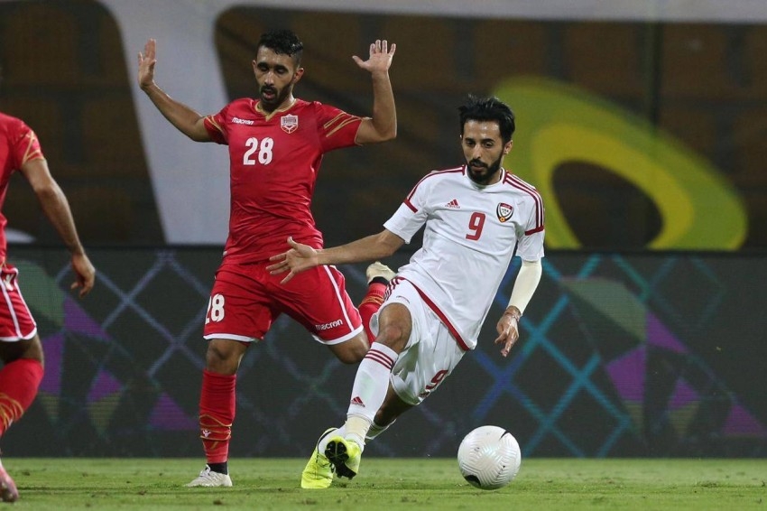 البحرين تقلب تأخرها بهدف لفوز بثلاثية على الإمارات