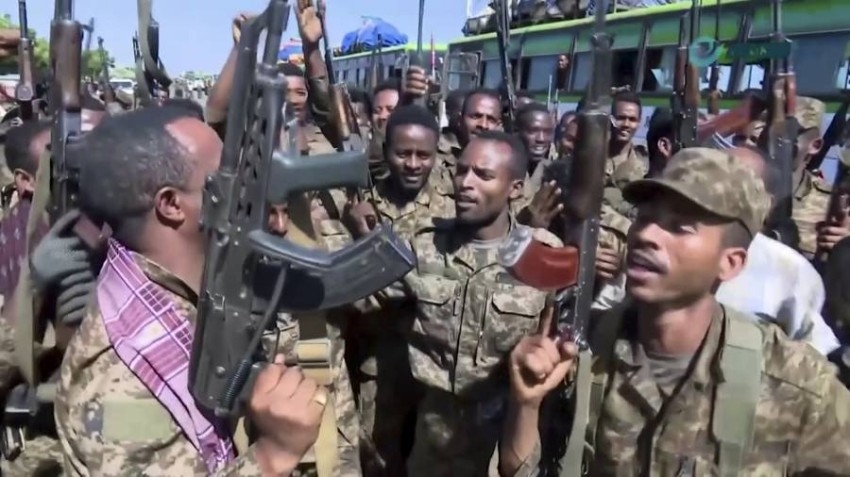 قوات إثيوبيا تتقدم صوب عاصمة تيغراي وتنفي «الانحياز العرقي»