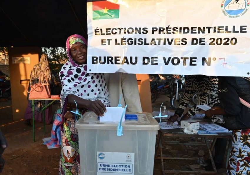 بدء انتخابات الرئاسة في بوركينا فاسو وسط مخاوف من وقوع أعمال عنف
