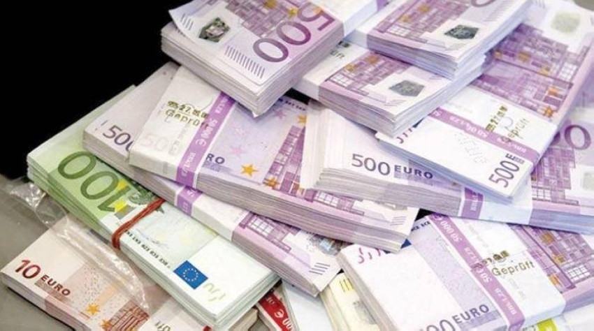 سعر اليورو مقابل أسعار صرف العملات الأحد 22 نوفمبر   2020