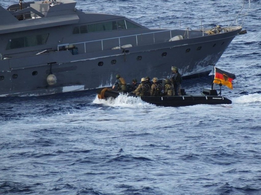 برلين: أنقرة منعت سفينة ألمانية من مراقبة حظر الأسلحة على ليبيا