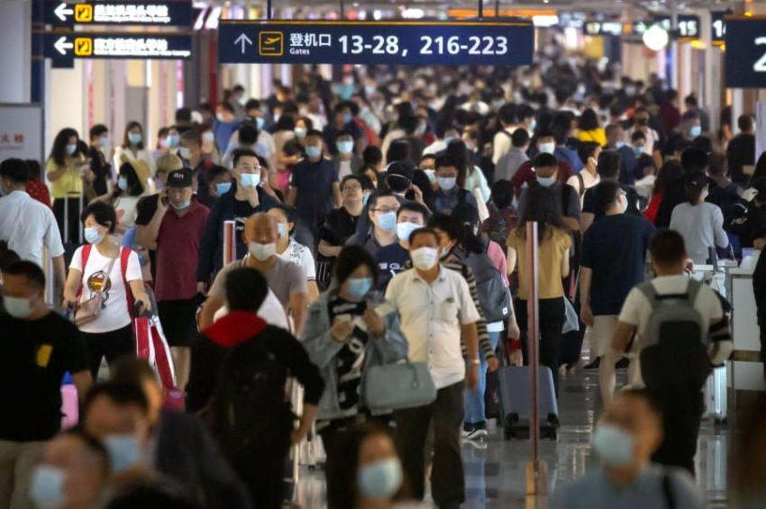 إلغاء مئات الرحلات في مطار شنغهاي بعد تسجيل إصابات بكورونا