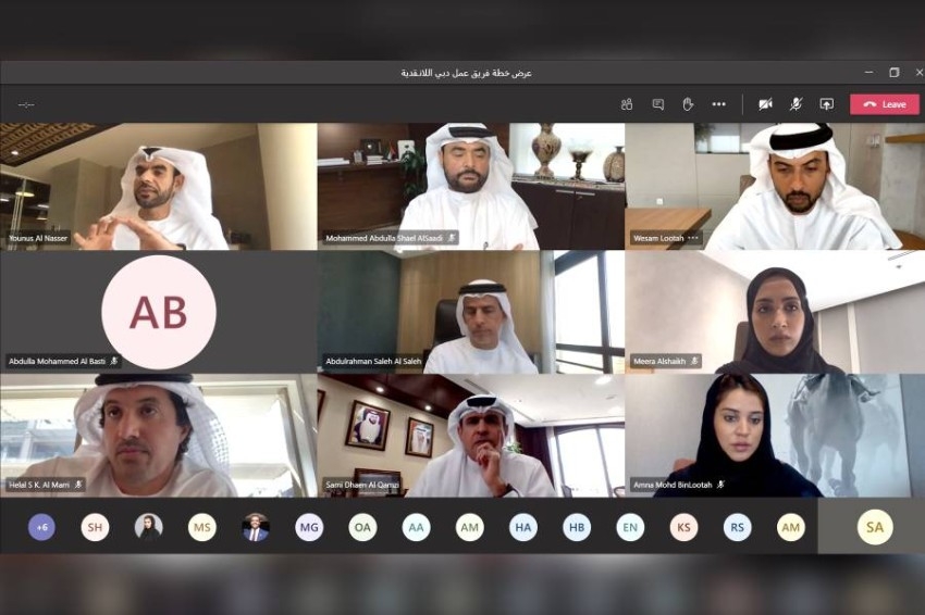 تشكيل فريق «دبي اللانقدية» تمهيداً للاستغناء عن العملات في عمليات الدفع