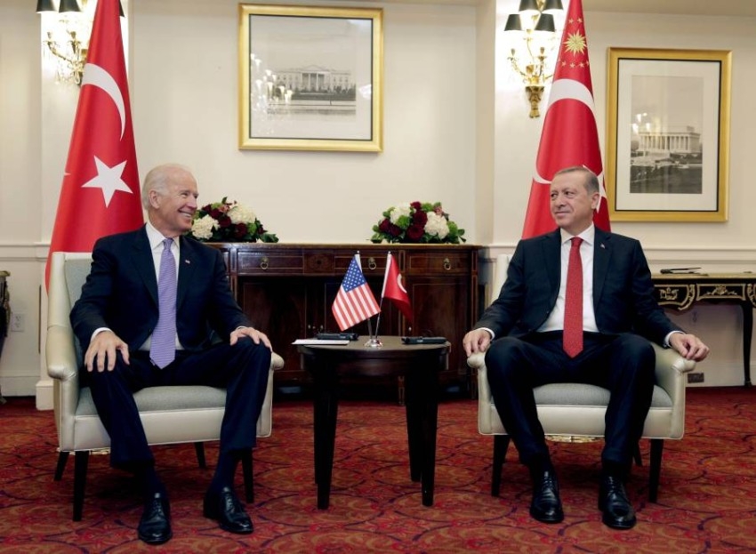 لا مفر من العقوبات.. أردوغان يستعد لأربع سنوات صعبة في عهد بايدن
