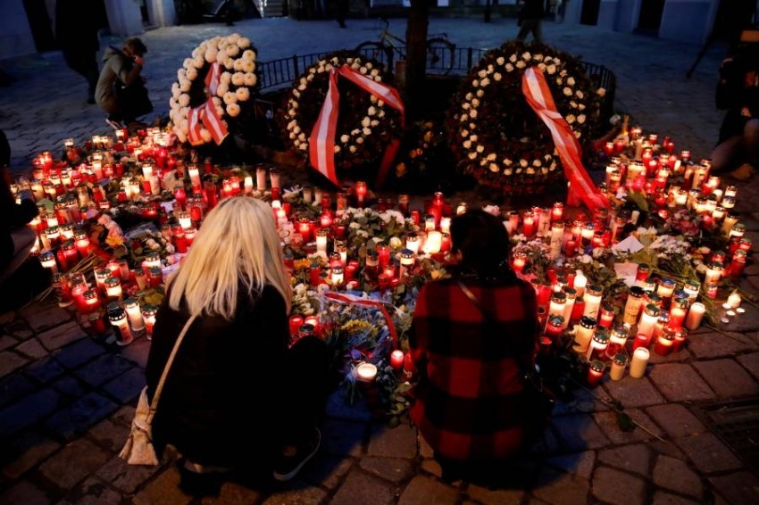 الشرطة النمساوية تحرس أماكن العبادة وسط تحقيق في حادث إرهابي