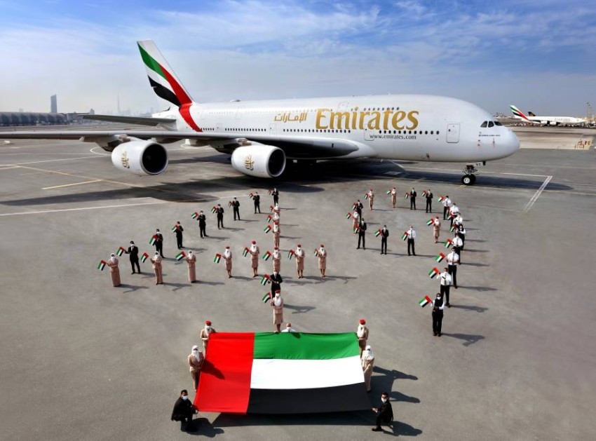 «طيران الإمارات» تحتفل باليوم الوطني في القارات الست