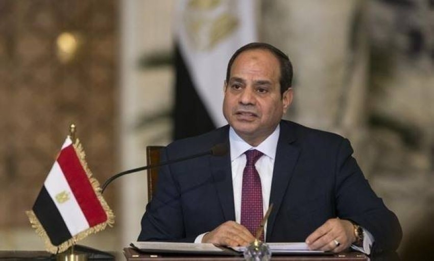 الرئيس المصري يلتقي وزير الدفاع اليوناني
