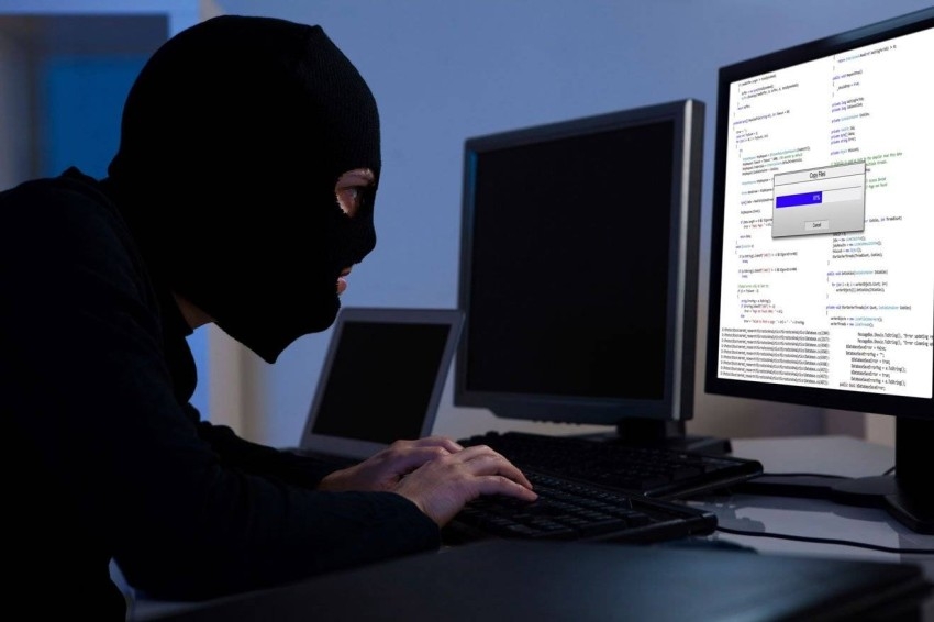 (كل ما تريد معرفته حول) الجرائم الإلكترونية أو الجرائم المعلوماتية