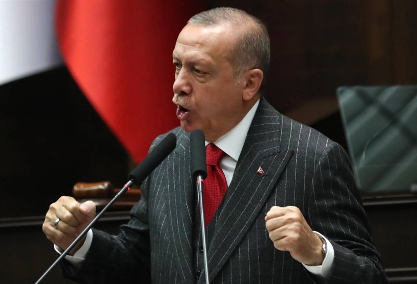 حددت أسماء 4 منها.. قراصنة يكشفون عن مليارات أردوغان في بنوك أجنبية