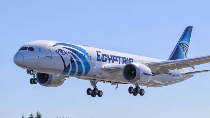 مصر للطيران تسيّر 111 رحلة جوية.. وهذه تفاصيل قرض مواجهة كورونا