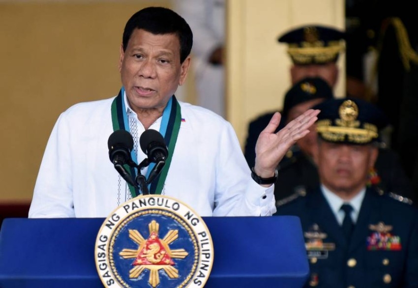 رئيس الفلبين ناصحاً ابنته بعدم الترشح: الرئاسة ليست للنساء