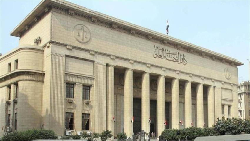 محكمة مصرية تقضي بمصادرة أموال 89 من قيادات الإخوان