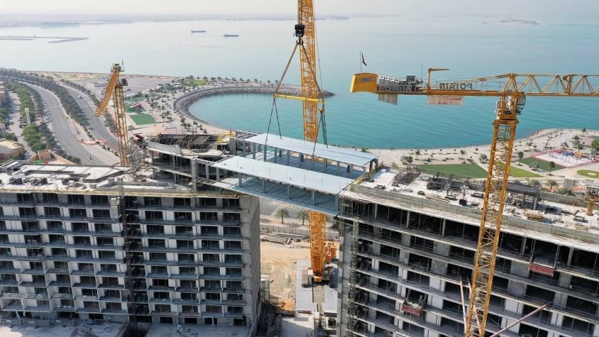 رأس الخيمة تدشن أطول جسر معلق في الإمارات الشمالية