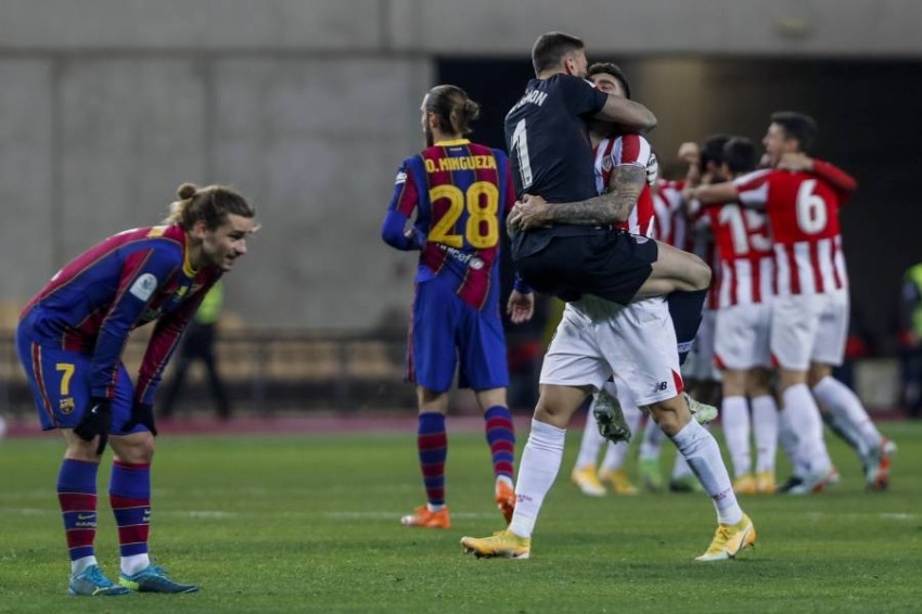 8 أسباب وراء سقوط برشلونة في كأس السوبر