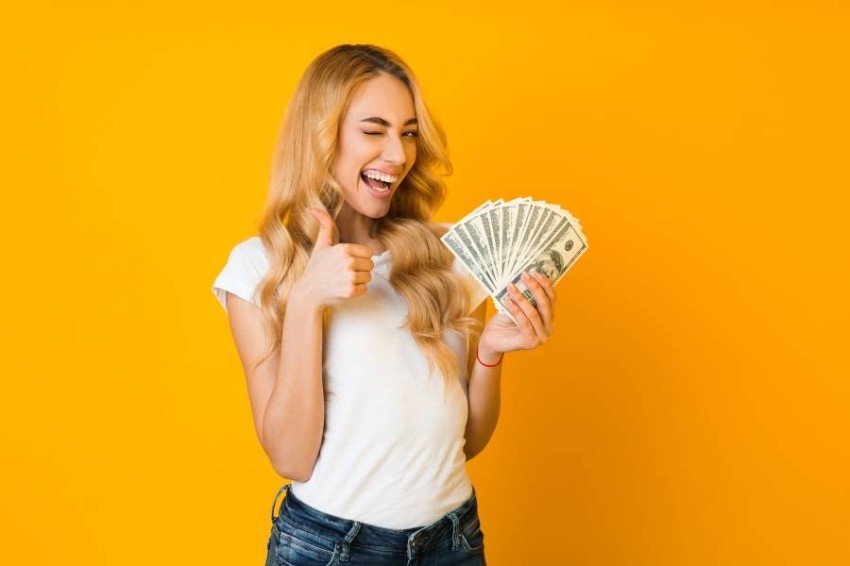 دراسة: هل الكثير من المال يجعلك أكثر سعادة؟