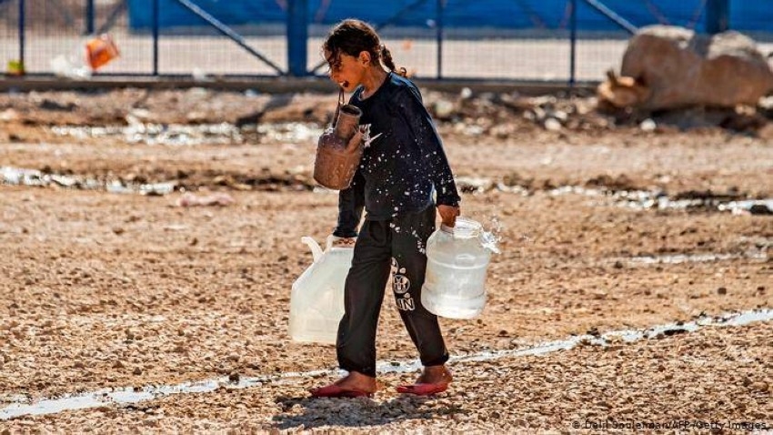 «التعطيش».. نقص المياه يهدد حياة مليون شخص بشمال سوريا