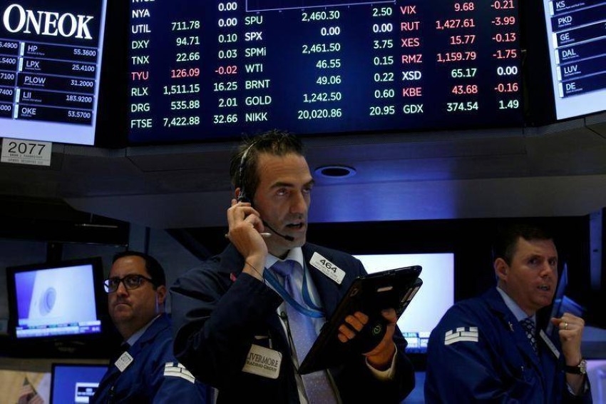 مؤشرات الأسهم الأمريكية تتباين في المستهل.. و«داو جونز» يفقد 162 نقطة