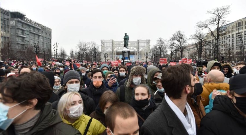 روسيا ستفرض غرامة على منصات التواصل الاجتماعي لتحريضها قاصرين على التظاهر