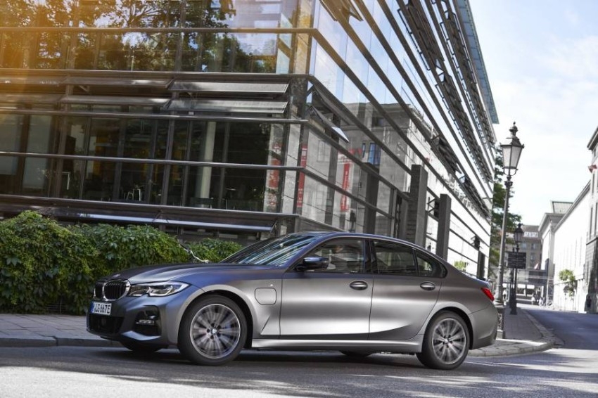 BMW تُطلق 3 سيارات جديدة مميزة من فئات مختلفة